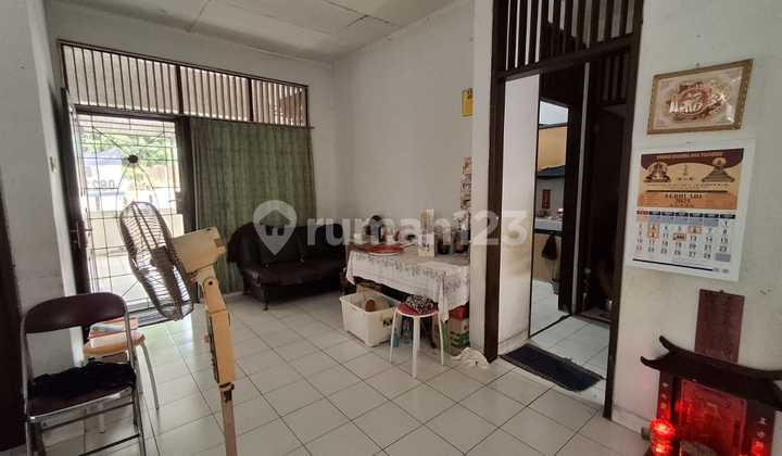 Harga Murah Rumah Tua Posisi Hoek Hadap Utara-Barat Luas Tanah 231M2 di Komplek Villa Melati Mas Serpong Tangerang Hub Thanty 0811108xxxx 1