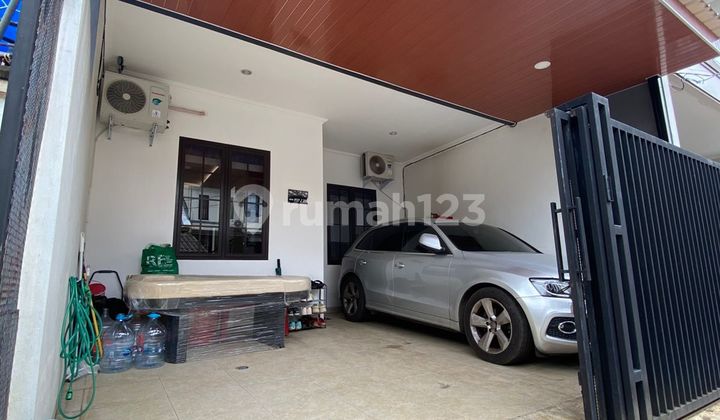 Turun Harga Rumah Siap Huni Rapih Terawat Dua Lantai dengan 3 Kamar Tidur Full Furnish di Komplek Regency Melati Mas BSD Tangerang Hub Thanty 0811108xxxx 2