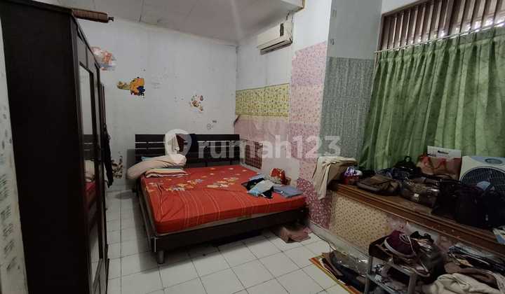 Harga Murah Rumah Tua Posisi Hoek Hadap Utara-Barat Luas Tanah 231M2 di Komplek Villa Melati Mas Serpong Tangerang Hub Thanty 0811108xxxx 2