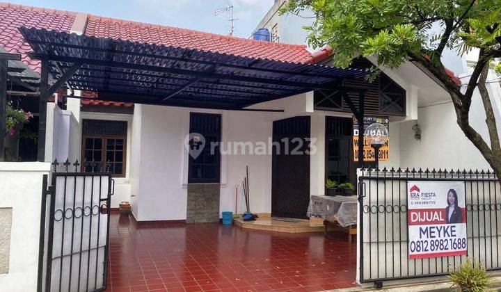 Dijual Rumah Satu Setengah Lantai Posisi 250meter Dari Jalan Raya Terdapat Taman Belakang Di Taman Meruya Ilir  1