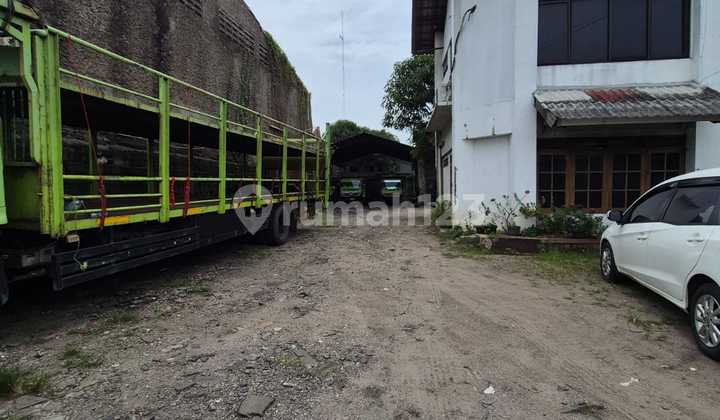Dijual Tanah Luas 2400M2 Include Ruang Usaha Posisi Jalan Raya Lokasi Strategis dan Komersil di Karang Tengah Tangerang Hub Thanty 0811108xxxx