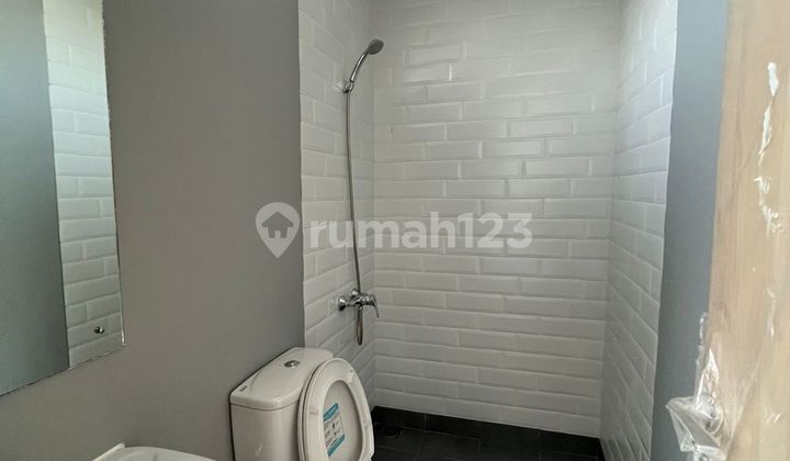 For Sale Nice House in Karawaci Area 2