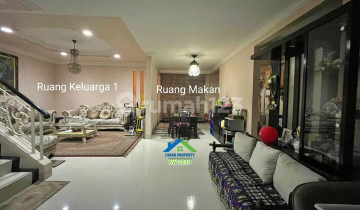 Strategic House in Cibubur Tourist City, Great Price, Ready to Occupy