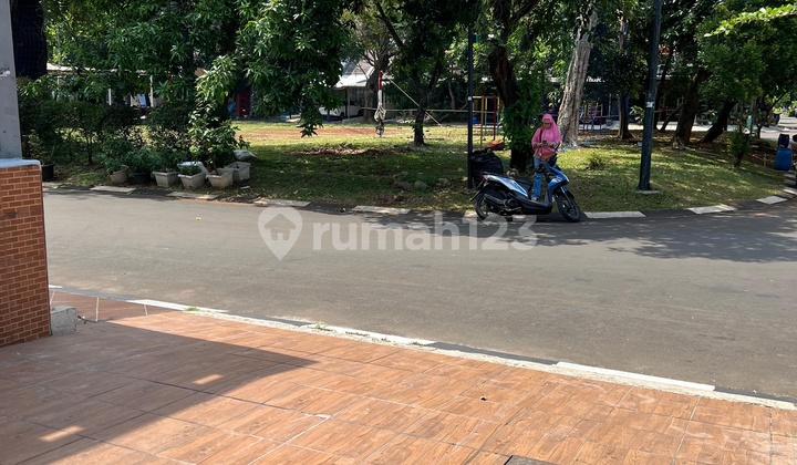 Disewakan Rumah 2 Lantai Nyaman Terawat di Kota Wisata Cibubur 2