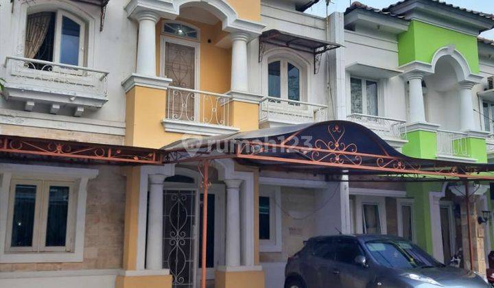 Disewakan Rumah Luas Dan Nyaman di Raffles Hills Cibubur  1