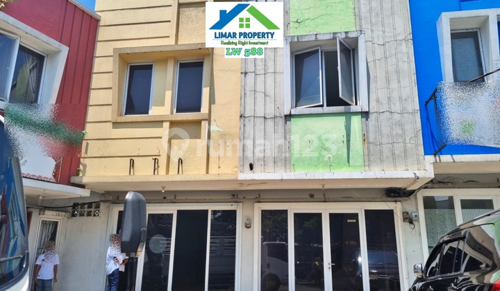 Ruko 2 Lantai Disewakan Harga Bagus di Legenda Wisata Cibubur Ruko 2 Lantai Disewakan Harga Bagus di Legenda Wisata Cibubur