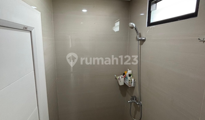 Disewakan Rumah 2 Lantai Nyaman Terawat di Citragran Cibubur 2