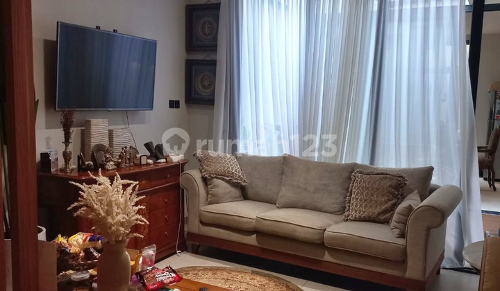 Spacious Ready-to-Live House at Good Price in Megapolitan Cinere Estate 2