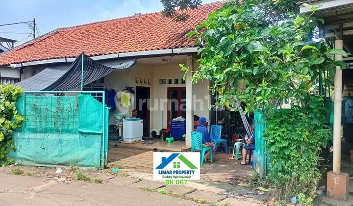 Rumah Luas dan Strategis Bebas Banjir di Jatiasih, Bekasi Rumah Luas dan Strategis Bebas Banjir di Jatiasih, Bekasi
