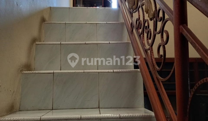 Rumah Nyaman Terawat Siap Huni, Lokasi Idaman Pondok Melati Indah 2