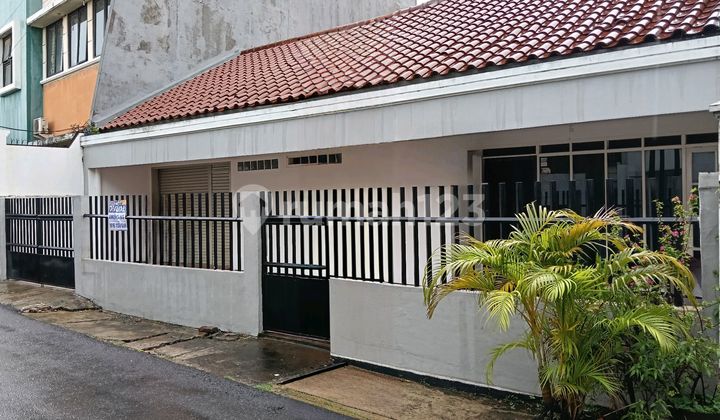 Rumah Minimalis 1,25 Lantai Rapih Dan Terawat Lingkungan Tenang Dijual Kota Bambu Utara Palmerah Jakarta Barat Rumah Bagus SHM di Alfamart, Jl. Kota Bambu Utara I, Kota Bambu Utara, Palmerah, Kota Jakarta Barat, DKI Jakarta, Indonesia, 11420, Palmerah 2