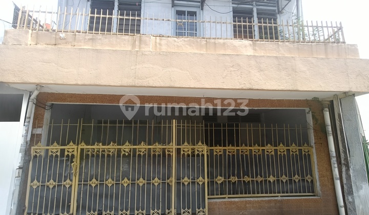 2-Story House for Sale in a Quiet and Comfortable Neighborhood, Tomang Grogol, West Jakarta. The House Requires Minimal Renovation, SHM in Tomang, Grogol Petamburan, West Jakarta City, DKI Jakarta, Indonesia, Tomang.
