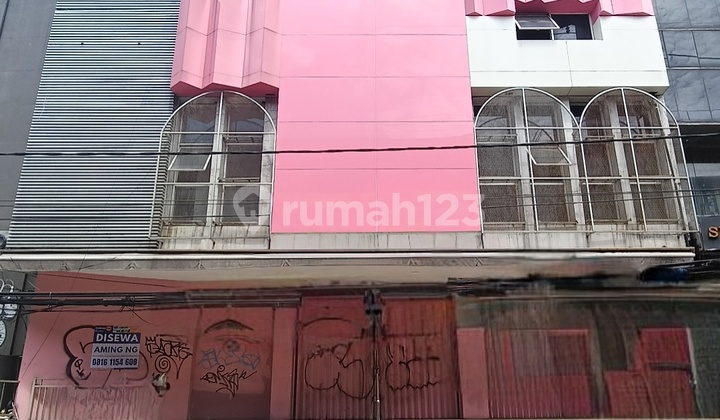 3-Unit Terraced Shop House 5 Floors with Lift, People, Outdoor & Basement Parking for Rent, Panglima Polim, Kebayoran Baru, South Jakarta. Shop House at Jl. Panglima Polim III No.3A, Melawai, Kebayoran Baru, South Jakarta City, DKI Jakarta, Indonesia, 12160. 3-Unit Terraced Shop House 5 Floors with Lift, People, Outdoor & Basement Parking for Rent, Panglima Polim, Kebayoran Baru, South Jakarta. Shop House at Jl. Panglima Polim III No.3A, Melawai, Kebayoran Baru, South Jakarta City, DKI Jakarta, Indonesia, 12160.