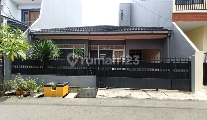 Rumah Rapih 1,5 Lantai Siap Pakai Disewakan Lingkungan Tenang Dan Nyaman Tomang Grogol Jakarta Barat Rumah Rapih 1,5 Lantai Siap Pakai Disewakan Lingkungan Tenang Dan Nyaman Tomang Grogol Jakarta Barat
