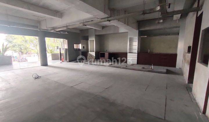 RUANG USAHA
LANTAI DASAR
DISEWAKAN
LOKASI ELITE
PANGLIMA POLIM
KEBAYORAN BARU
JAKARTA SELATAN Ruang Usaha Bagus 1