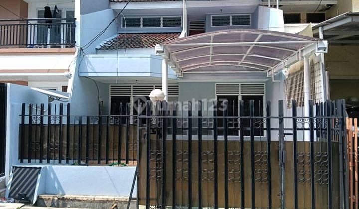 Rumah Renov Disewakan Komplek Janur Asri Kelapa Gading Jakarta Utara Rumah SHM di Janur Asri, Jl. Bulevar Utara, Kelapa Gading Barat, Kelapa Gading, Kota Jakarta Utara, DKI Jakarta, Indonesia, 14240, Kelapa Gading 1