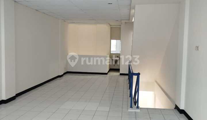 Neat Business Ruko 3 Floors Renovated For Rent Cempaka Mas Central Jakarta Ruko at Jl. Sunter Kemayoran No.2, Sunter Jaya, Tanjung Priok, North Jakarta City, DKI Jakarta, Indonesia, 14360, Cempaka Mas 60.0 m² Unfurnished HGB 2