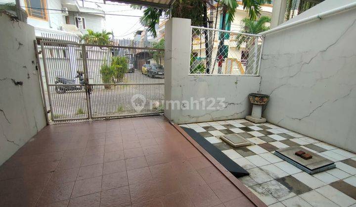 RUMAH STANDARD RAPIH
DISEWAKAN
LOKASI FAVORITE
SUNTER 
JAKARTA UTARA 2