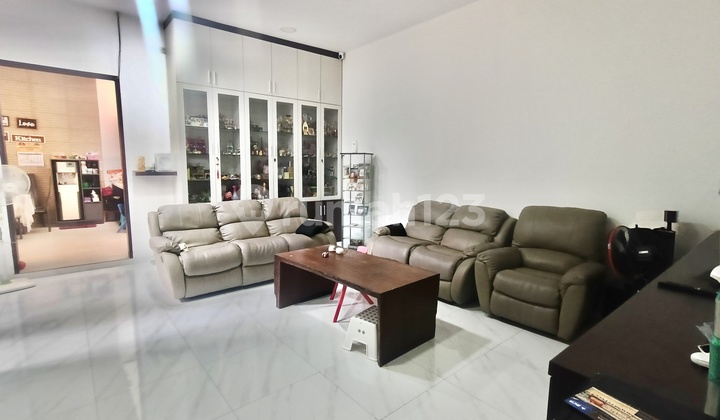 Rumah Minimalis Hoek Mewah 3 Lantai Row Jalan 3 Mobil Bentuk Tanah Hoki Ngantong Dijual Semi Furnished Lokasi Favorit Sunter Jakarta Utara