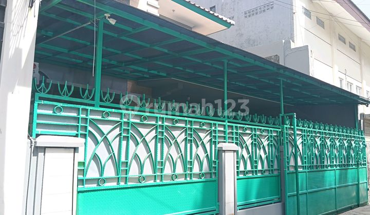 Rumah Minimalis Rapih dan Terawat Full Furnished 2 Lantai Row Jalan 1,5 Mobil Dijual Cideng Gambir Jakarta Pusat Rumah Bagus SHM di Jakarta Pusat, Jl. Gambir, Gambir, Gambir, Kota Jakarta Pusat, Dki Jakarta, Indonesia, 10110, Cideng Rumah Minimalis Rapih dan Terawat Full Furnished 2 Lantai Row Jalan 1,5 Mobil Dijual Cideng Gambir Jakarta Pusat Rumah Bagus SHM di Jakarta Pusat, Jl. Gambir, Gambir, Gambir, Kota Jakarta Pusat, Dki Jakarta, Indonesia, 10110, Cideng