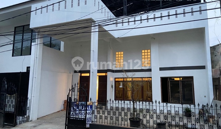 Rumah Minimalis 2 Lantai Row Jalan 2,5 Mobil Dijual Lokasi Favorit Sunter Jakarta Utara