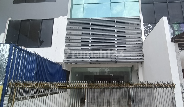 Good Business 4-Storey Shophouse Fully Renovated For Rent Cideng Raya Central Jakarta Shophouse in Cideng, Gambir, Central Jakarta City, DKI Jakarta, Indonesia, Cideng 81.0 m² Unfurnished HGB Good Business 4-Storey Shophouse Fully Renovated For Rent Cideng Raya Central Jakarta Shophouse in Cideng, Gambir, Central Jakarta City, DKI Jakarta, Indonesia, Cideng 81.0 m² Unfurnished HGB