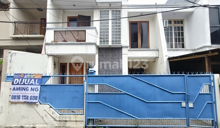Rumah Minimalis 2,5 Lantai Dijual Jatipulo Palmerah Jakarta Barat Rumah Butuh Minim Renovasi SHM di Rptra Jatipulo Akur, Jl. Tunjung Raya, Jati Pulo, Palmerah, Kota Jakarta Barat, DKI Jakarta, Indonesia, 11430, Palmerah 2