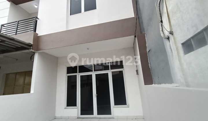 Rumah Usaha 4 Lantai Dijual Petojo Cideng Jakarta Pusat Rumah Bagus SHM di Jakarta Pusat, Jl. Gambir, Gambir, Gambir, Kota Jakarta Pusat, DKI Jakarta, Indonesia, 10110, Petojo 2