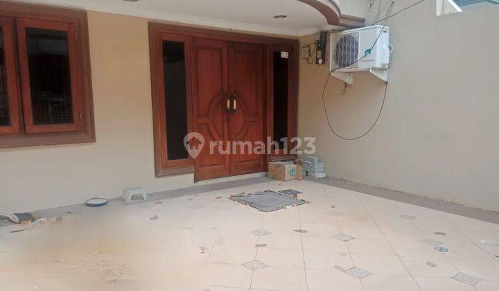 RUMAH RAPIH 
DISEWAKAN
FULL FURNISHED
LOKASI FAVORIT
SUNTER 
JAKARTA UTARA
 2