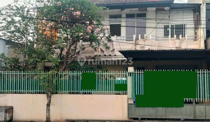 RUMAH USAHA
DISEWAKAN
LOKASI STRATEGIS
KELAPA GADING RAYA
JAKARTA UTARA 1