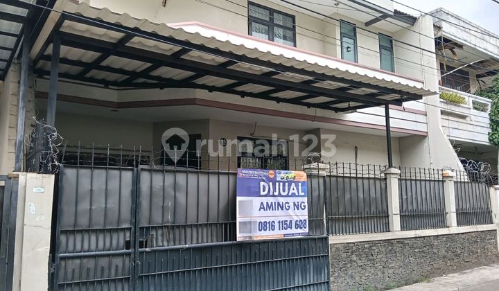 Rumah Minimalis 2,5 Lantai Rapih Dan Siap Pakai Dijual Jatipulo Palmerah Jakarta Barat Rumah Bagus SHM di Jl. Jatipulo no 1, Kota Bambu Utara, Palmerah, Kota Jakarta Barat, DKI Jakarta, Indonesia, 11420, Palmerah 2