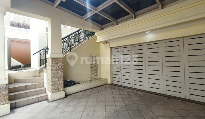 3-Story Elite Cluster House for Sale at Opulence Residence Green Lake Sunter North Jakarta, Nice House with SHM in Green Lake Northern Park Apartment, Jl. Agung Timur 1, Sunter Agung, Tanjung Priok, North Jakarta City, DKI Jakarta, Indonesia, 14350, Sunter 2