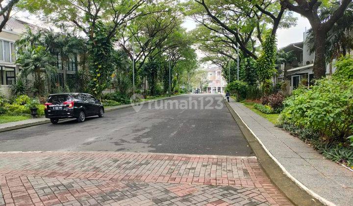 RUMAH MEWAH DIJUAL LINGKUNGAN ELITE KOMPLEK GREEN PERMATA  RESIDENCE ULUJAMI JAKARTA SELATAN 2