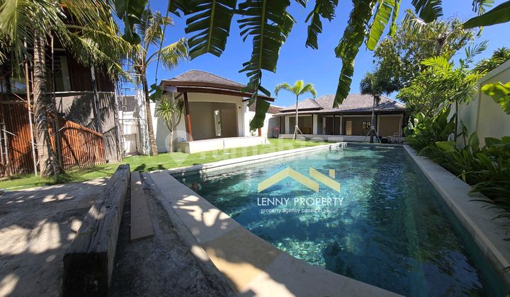 Leasehold 25 Years: Exclusive Brand New Four Bedrooms Villa With Authentic Joglo In Westside Sanur
