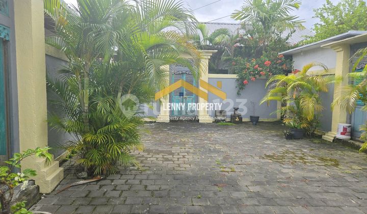 Unfurnished Five Bedrooms Local House On One Gate System In Beachside Sanur 2
