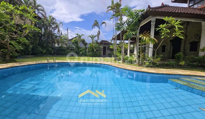 Spacious Traditional Balinese Three Bedroom Villa Westside Sanur 2