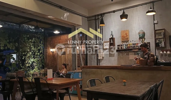 A Restaurant, Ready to Use, Available for Leasehold in Sanur A Restaurant, Ready to Use, Available for Leasehold in Sanur