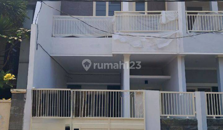 Rumah Sutorejo Baru Dekat Unair Pakuwon City Manyar Rumgkut  2