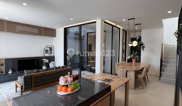 Sisa 1 Lebar 7 Rumah Baru Rungkut Furnish Siap Huni Dekat Merr  2