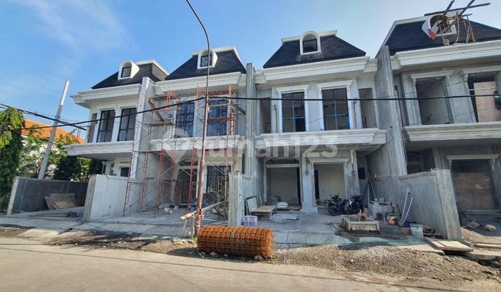 Jual Rumah Baru American Style Dharmahusada Indah Surabaya