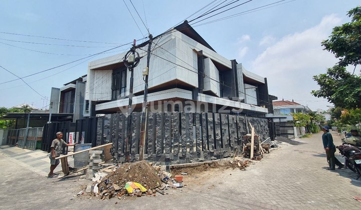 Jual Rumah Baru Mewah Hook Manyar Surabaya