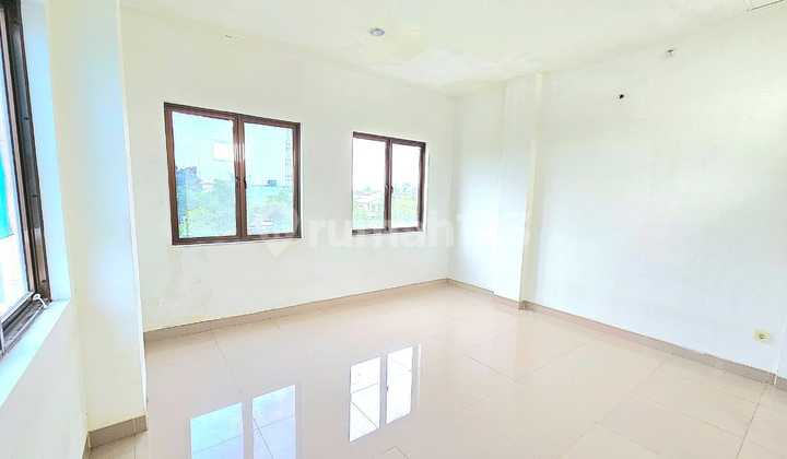 Fchg. Ruko Disewakan di Hollywood Boulevard Jababeka Cikarang