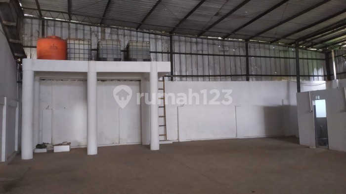 Dece. Gudang Disewakan di Serang 2