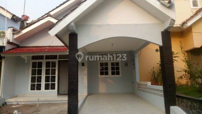 Dggg. Rumah Dijual Fully Furnished di Cluster Meadow Green Lippo Cikarang 1