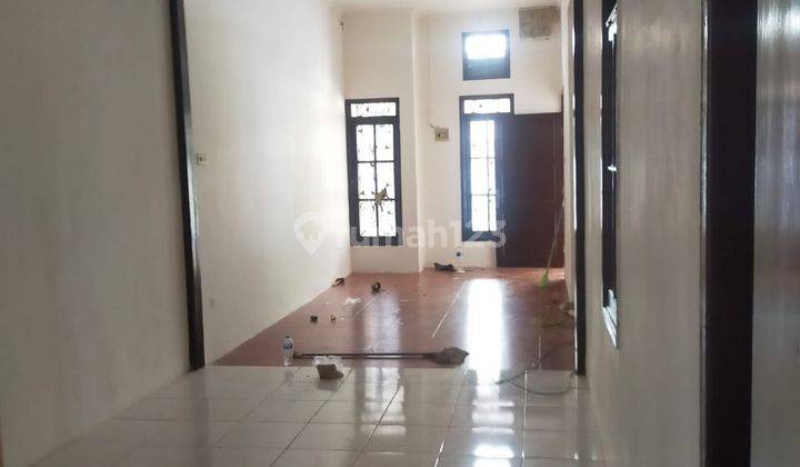 Eadh. Rumah Dijual di Cluster Taman Lembah Hijau Lippo Cikarang 1