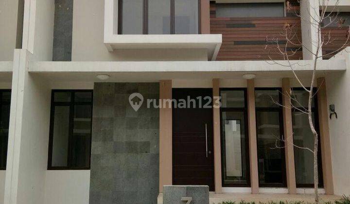 Eaie. Rumah Disewakan Semi Furnished di Cluster Cosmo Lippo Cikarang 1