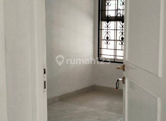 efia. Rumah Disewakan di Picadily Lippo Cikarang 2