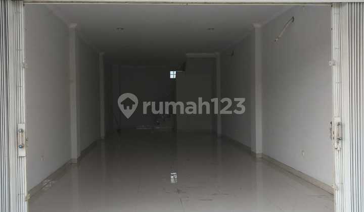 Feih. Commercial Building for Rent on Cibarusah Main Road, Mekarmukti 2