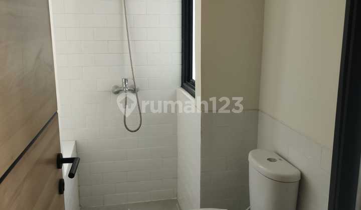 Fccj. House for Rent at Waterfront Lippo Cikarang