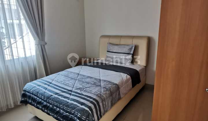 Fedd. Rumah Disewakan di Florencia Lippo Cikarang 2